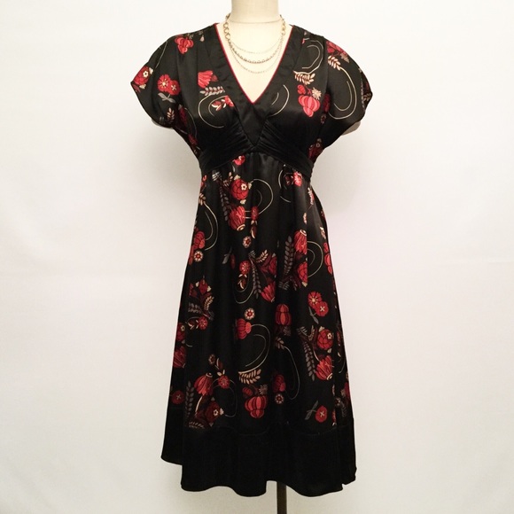 BCX Santiny A-Line Black/Red Floral Dress! - Picture 2 of 7